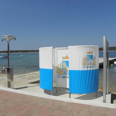 Josip Bed & Breakfast 4*